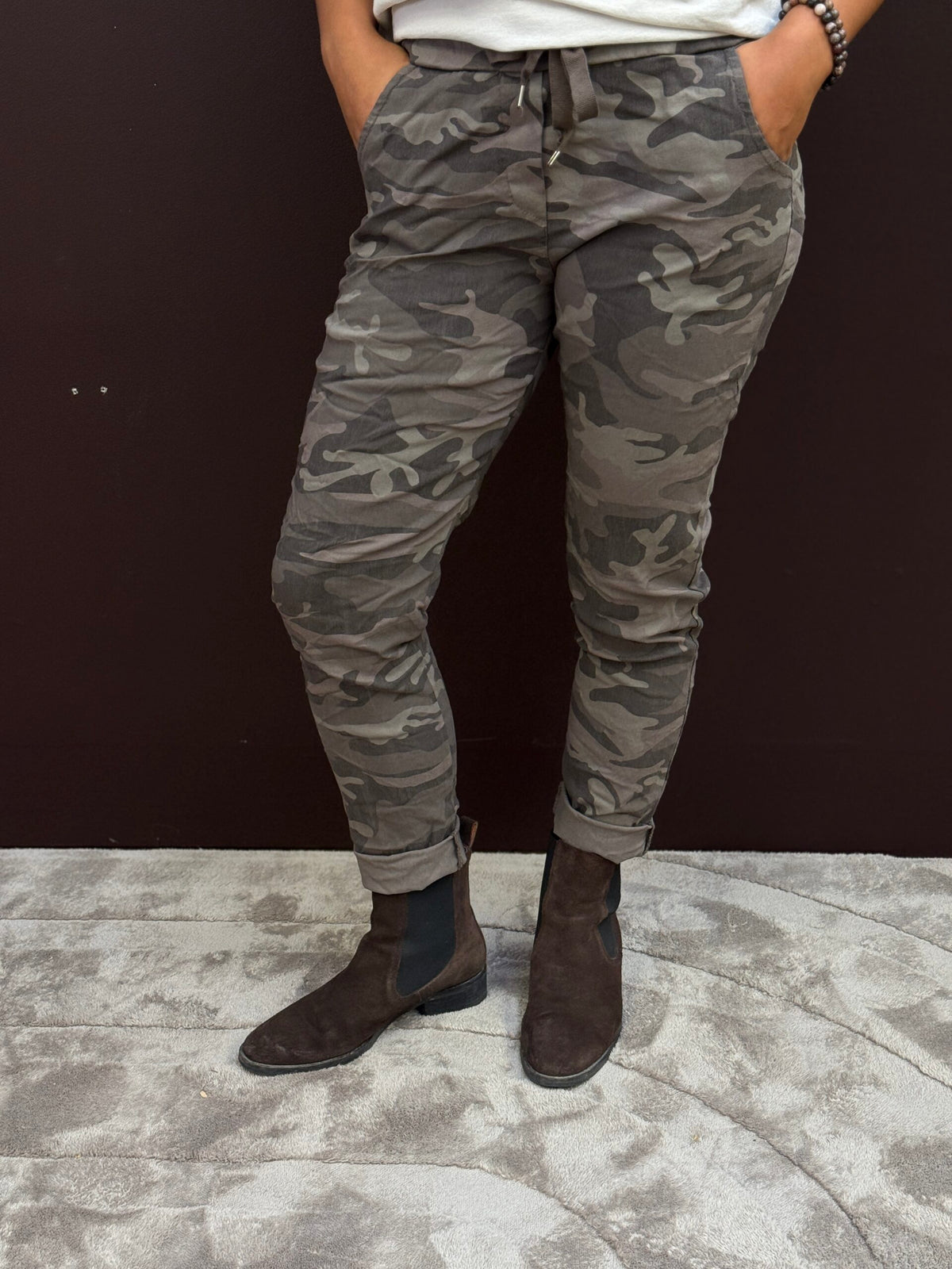 Mixbyheart brun camo byxa.