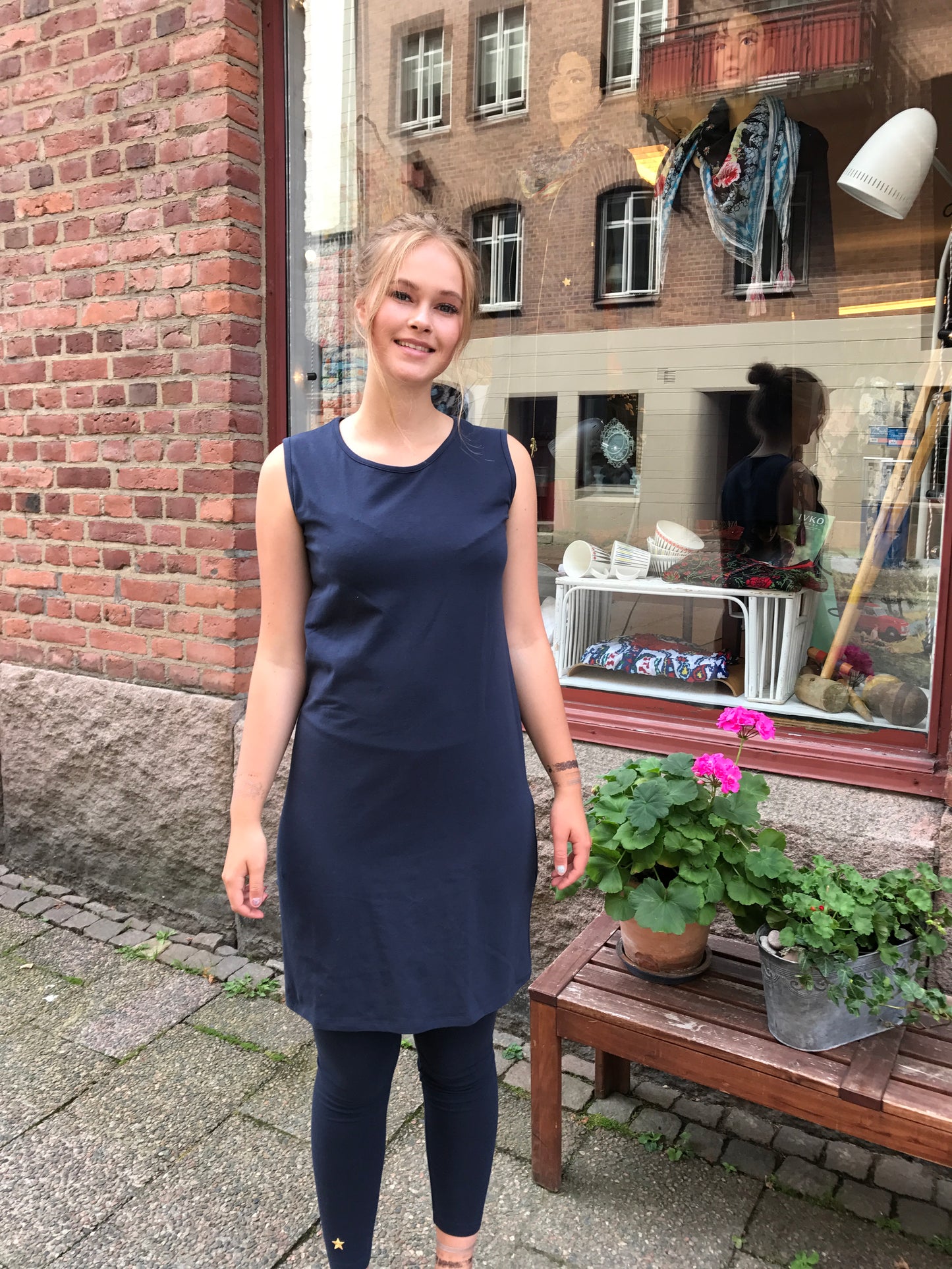 Marinblå klänning LouiseLindroos